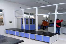 器皿柜安裝現場